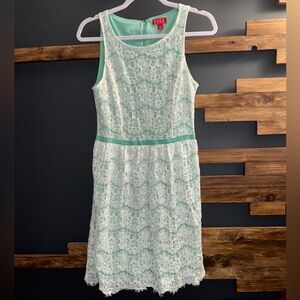 Women’s Lace Dress
